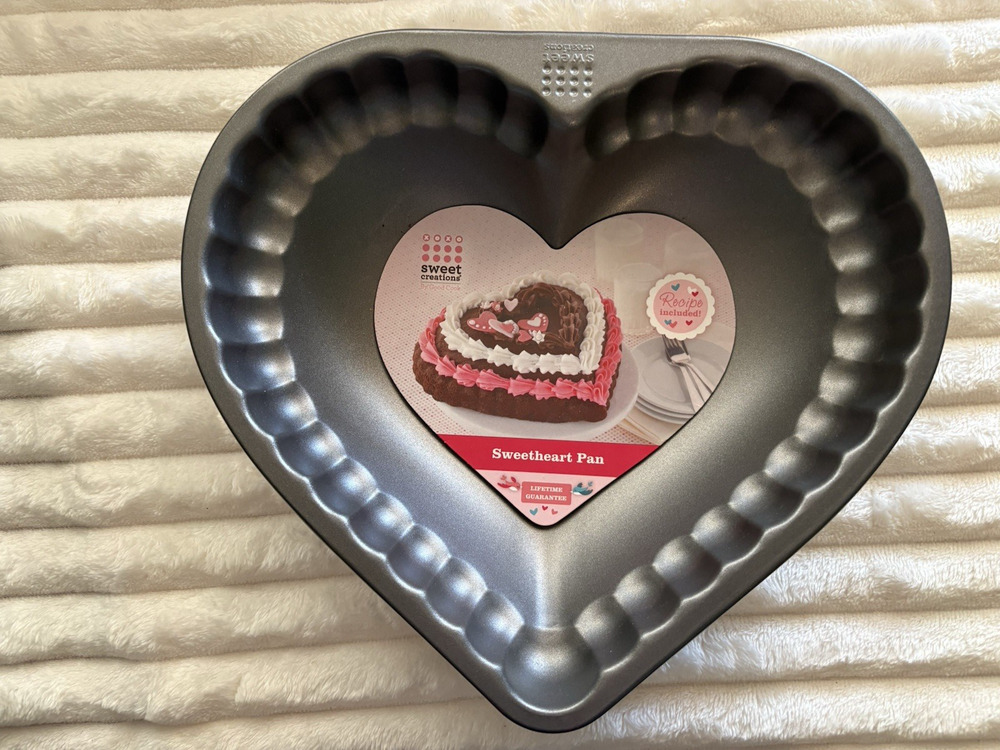 Sweet Creations Sweetheart Cake Pan Heart Shaped Non Stick New